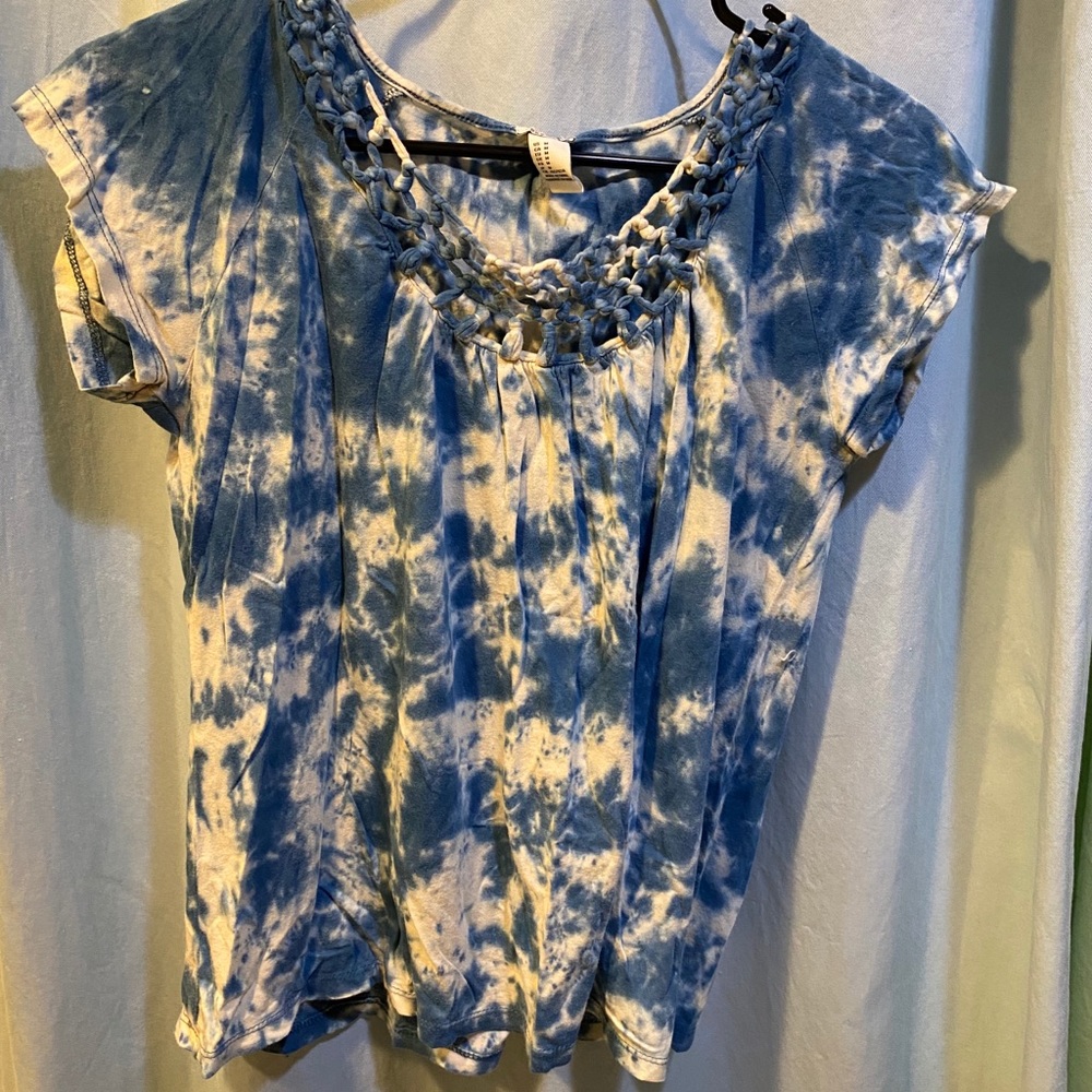 Blue and Off White Tie Dyed Forever 21 Blouse